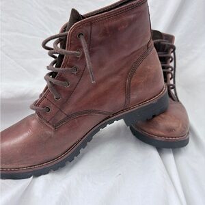 Cole Haan Waterproof Brown Leather Lace Up Boots Size 8B Lug Sole women’s